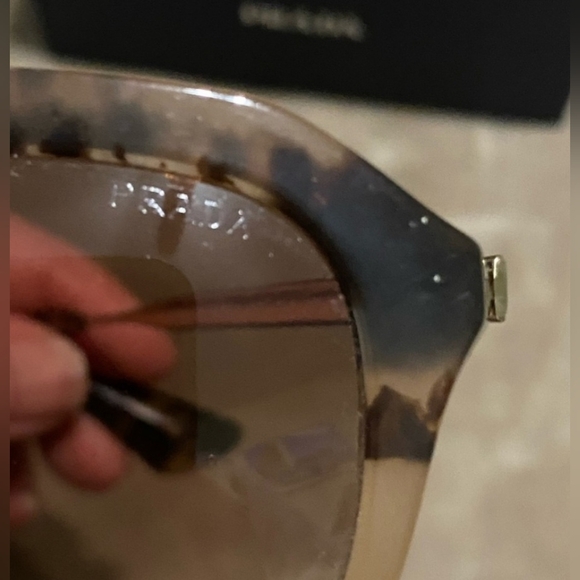 Prada Aviator Tortoise Shell Gold Tone Sunglasses w/Box and COA - Picture 4 of 14